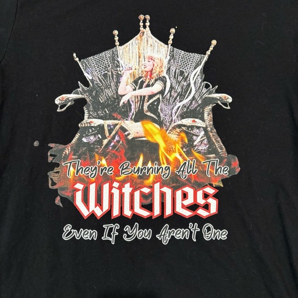 Taylor Swift Medium Black Graphic Tee “Burning all of the witches…” short sleeve - Picture 2 of 7